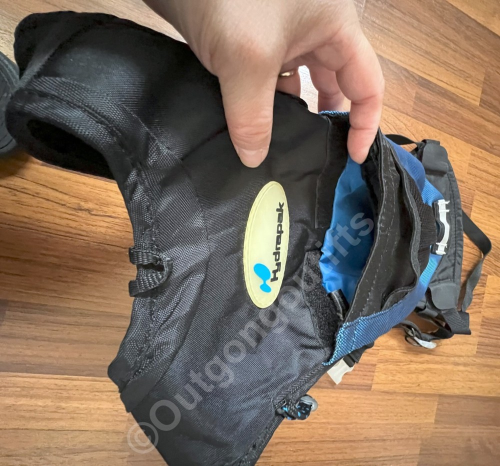 HydraPak Backpack HydraSak Hydration Pack Blue Black Hiking Outdoors Climbing