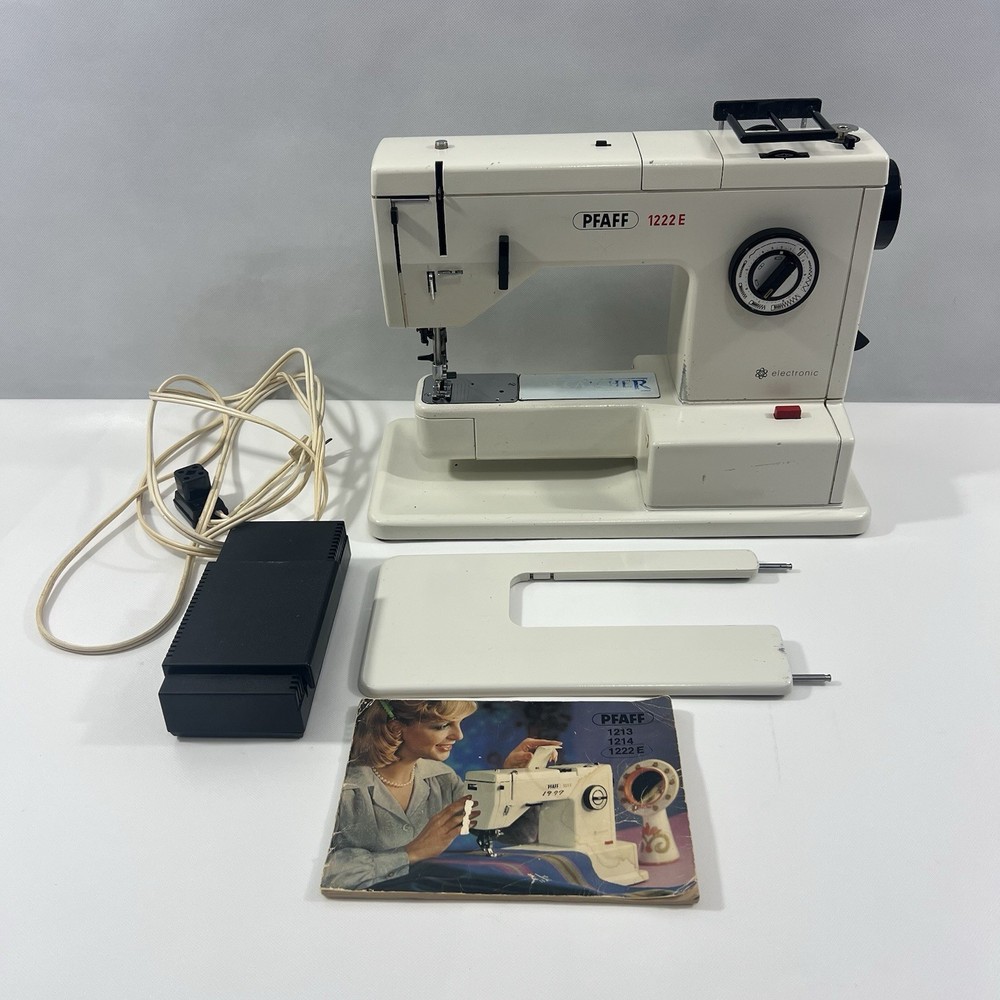 Pfaff 1222E Sewing Machine With Pedal