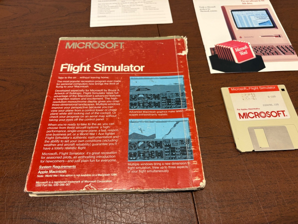 Microsoft Flight Simulator - Macintosh Floppy Vintage Game - Tested & Working