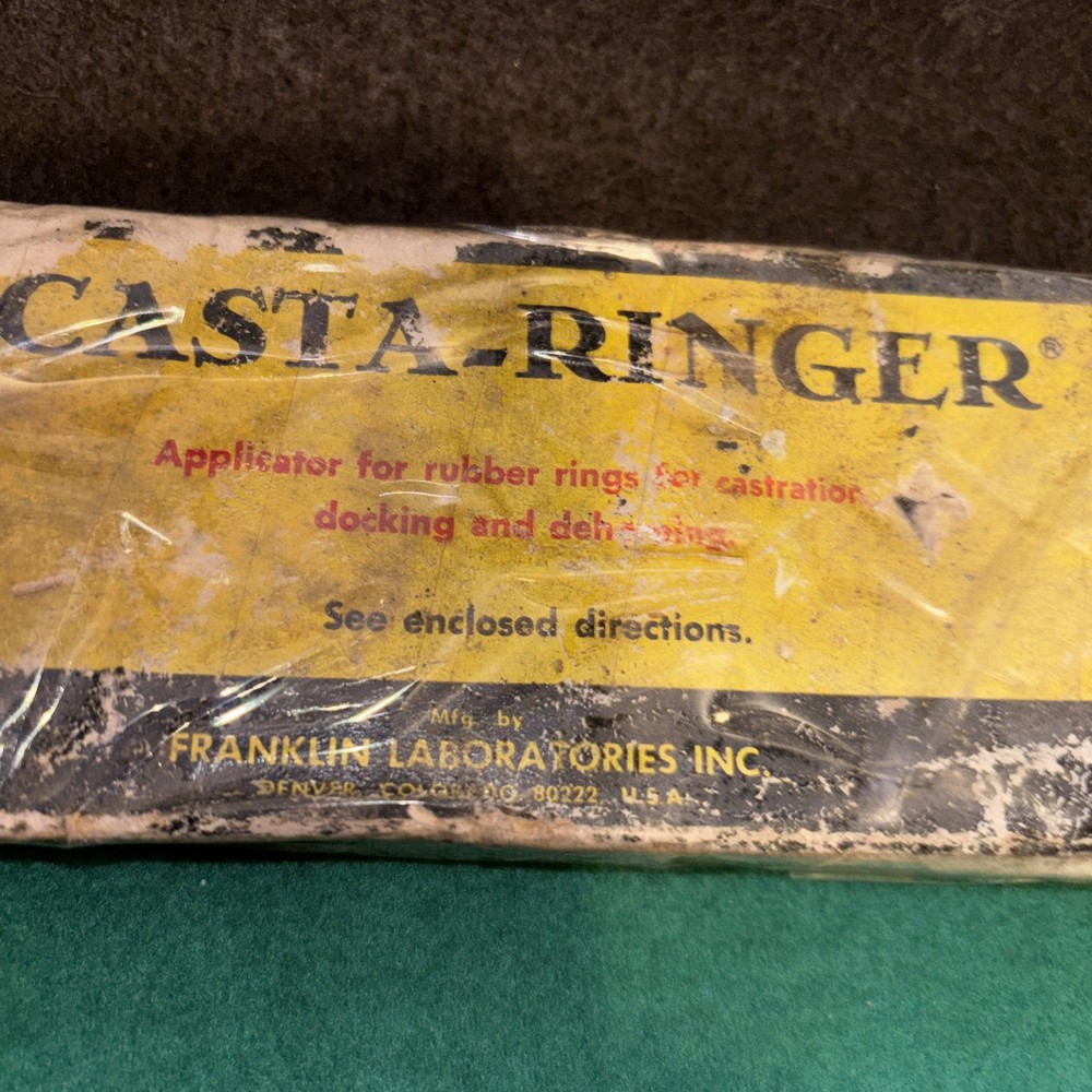 Vtg Casta-Ringer Castrator Tool w/ box