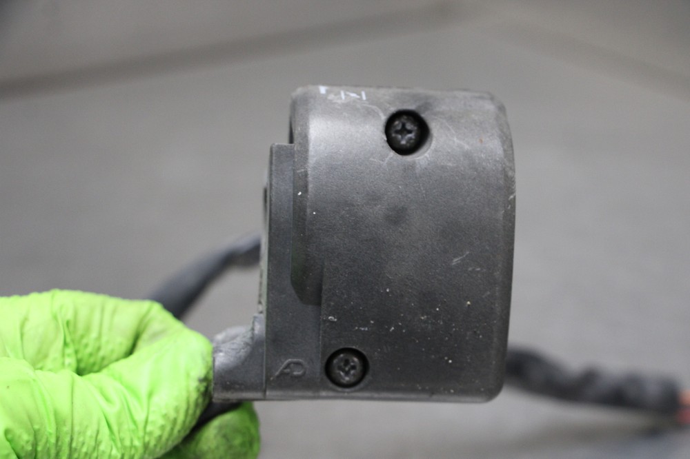 05-06 Kawasaki Z750S Left Headlight Switch