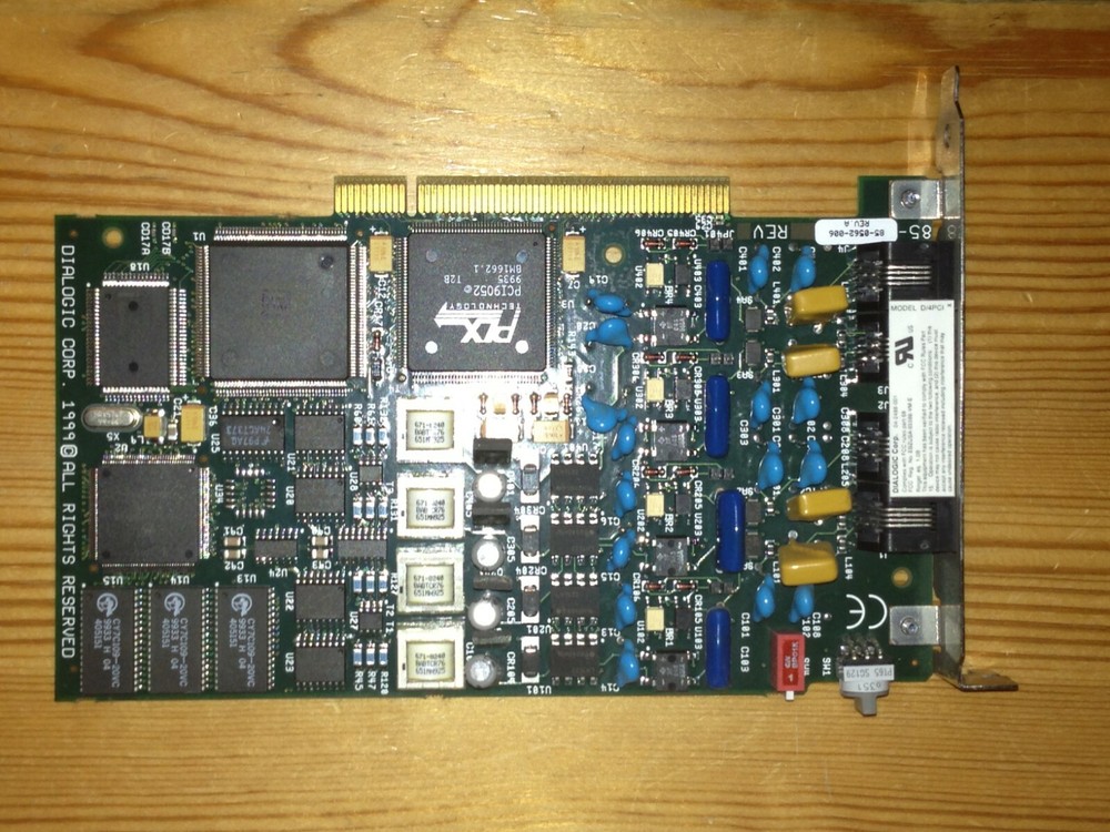 Dialogic D4PCI 4 PORTVoice/Fax Board