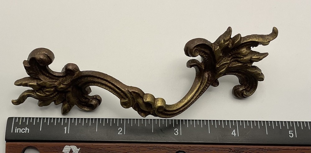 10 VTG look Brass Hardware Handle Pulls , New in package with screws