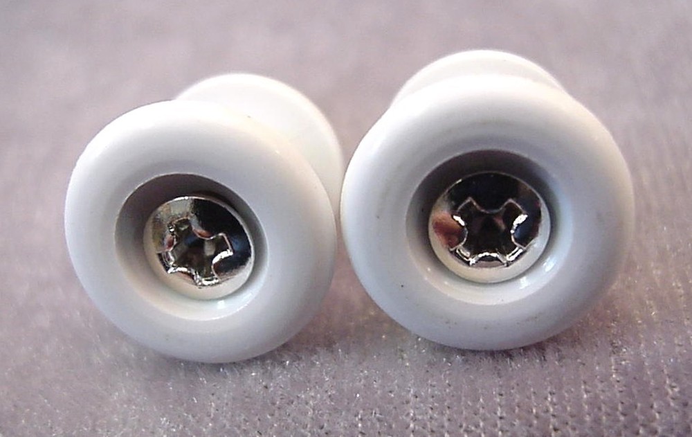 WHITE GUITAR OR MANDOLIN STRAP PINS - ENDPINS