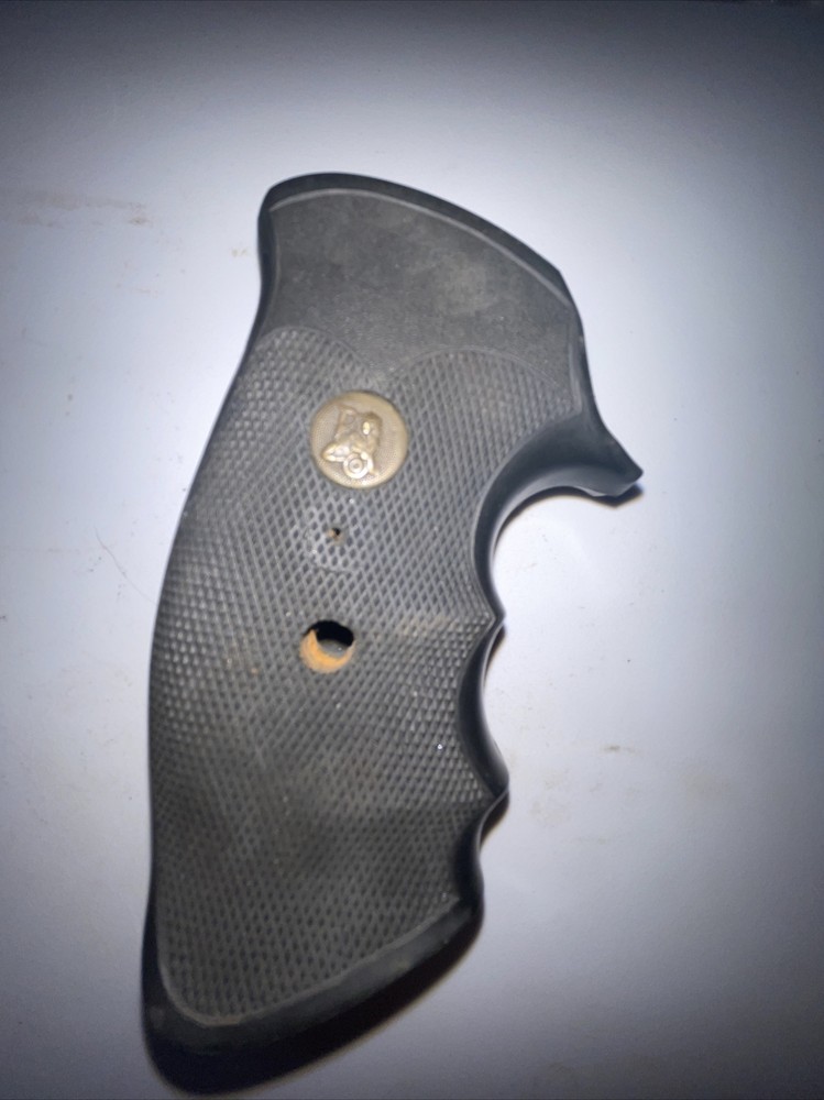 Pachmayr Model TR-GP fits Taurus