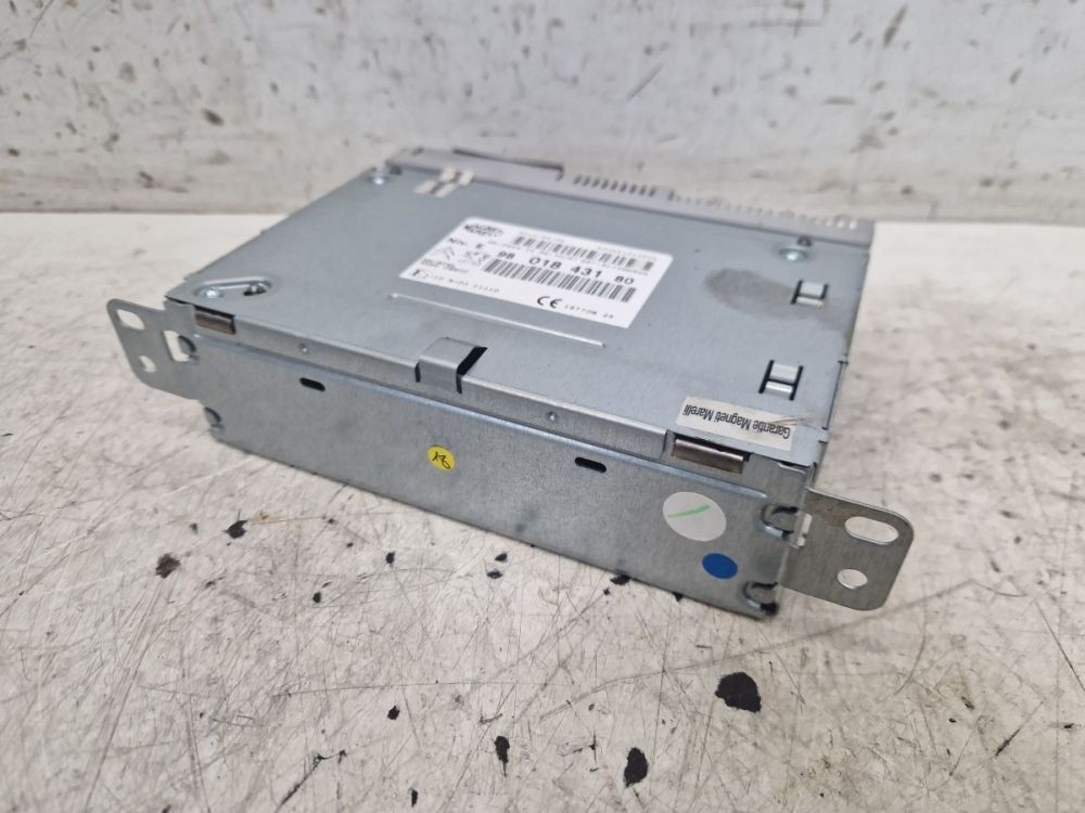 Radio / Multimedia System Code Not Available! Pour