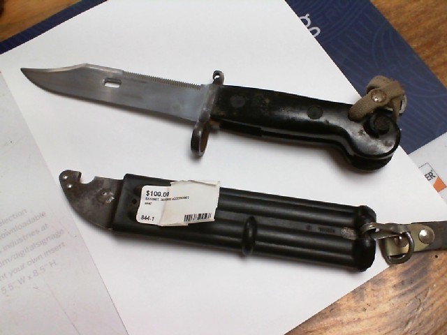 Bayonet with Wire Cutter/Sheath (11002727)