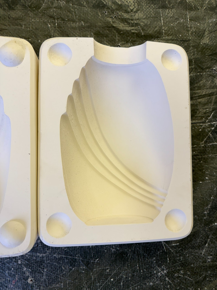 VINTAGE VICKI CERAMIC MOLD #V-076 VASE