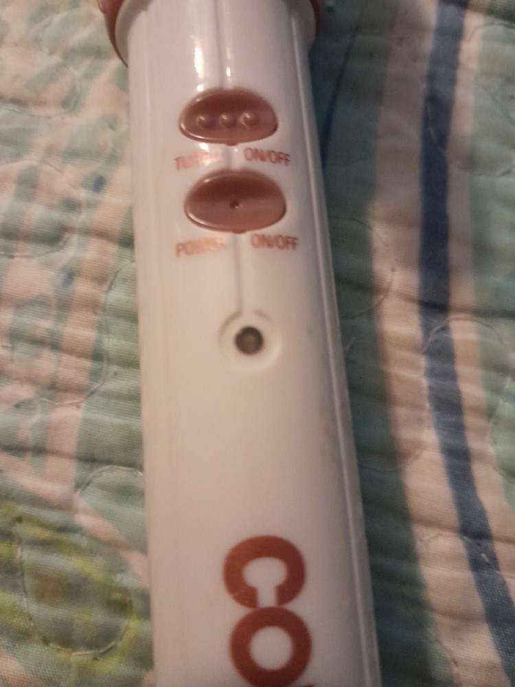 Conair Ceramic Triple Barrel Curling Iron Very Nice Preowned Working Condition