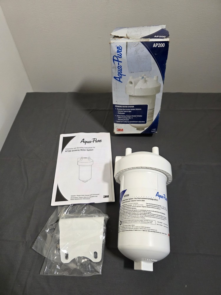 3M Aqua-Pure AP200 Under Sink Drinking Water Purification System