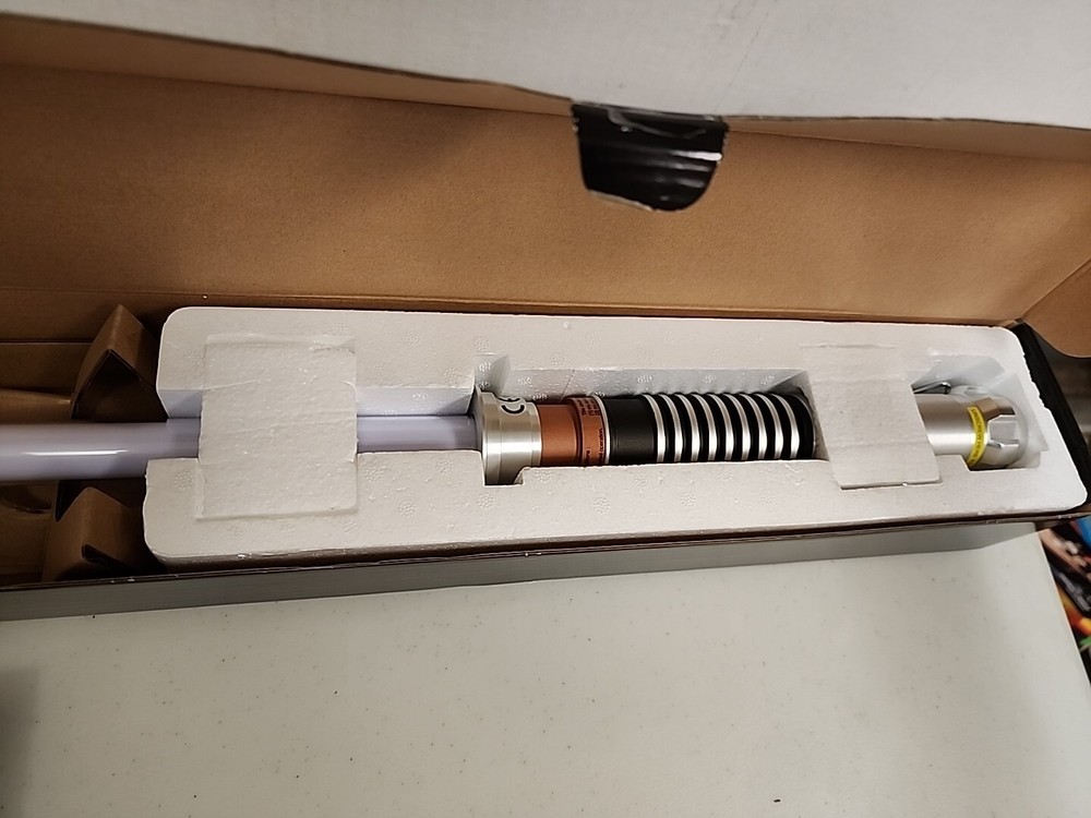 2016 Hasbro Black Series Star Wars Luke Skywalker Force FX Lightsaber Complete