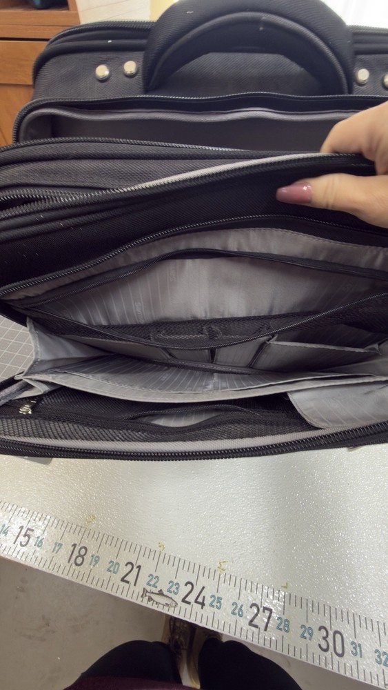Samsonite Suitcase Bag Black Travel Rolling Retractable Handle Wheel Overnight