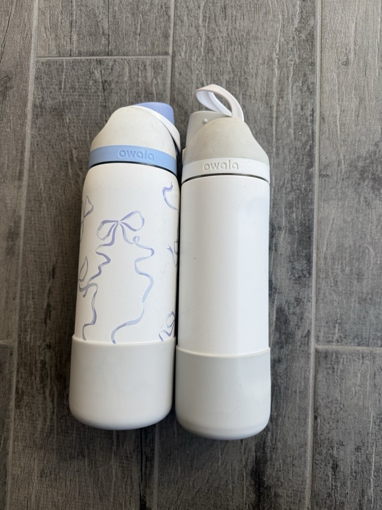 A Bundle Of 2 Owala Water Bottles