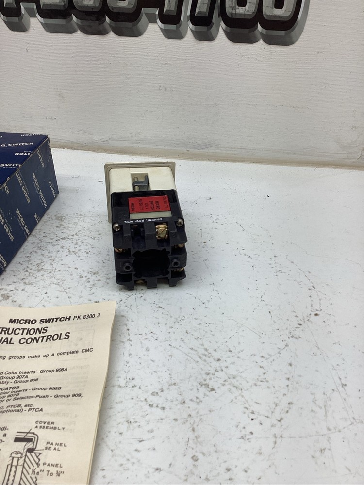 Honeywell Micro Switch 908AAA01 120V NIB