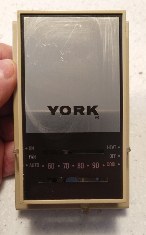 York Wall Mounted Thermostat Heat/Cool