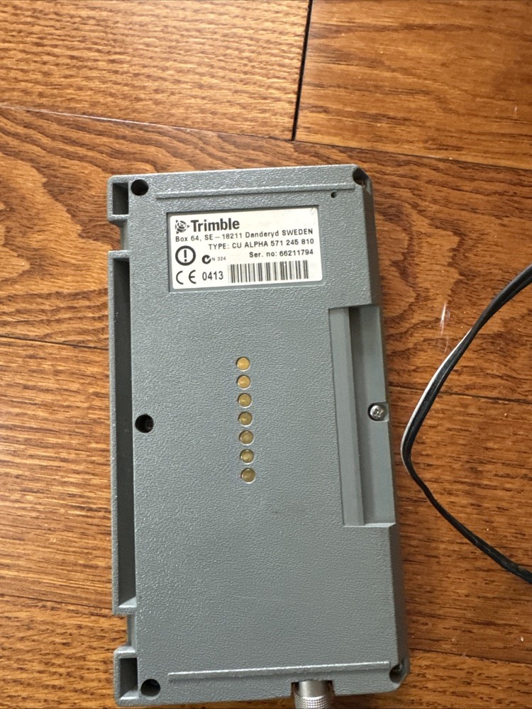 Trimble Geodimeter CU Controller Alpha 572242810 (program lost ! On the screen)