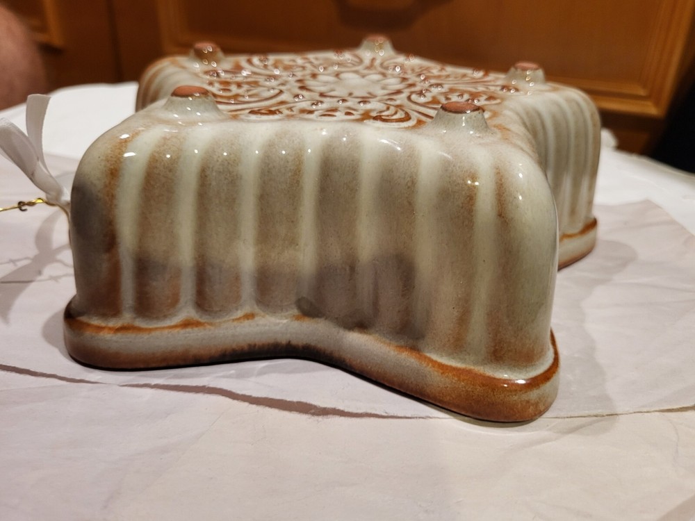 Vintage Star ceramic Mold for cakes or jello
