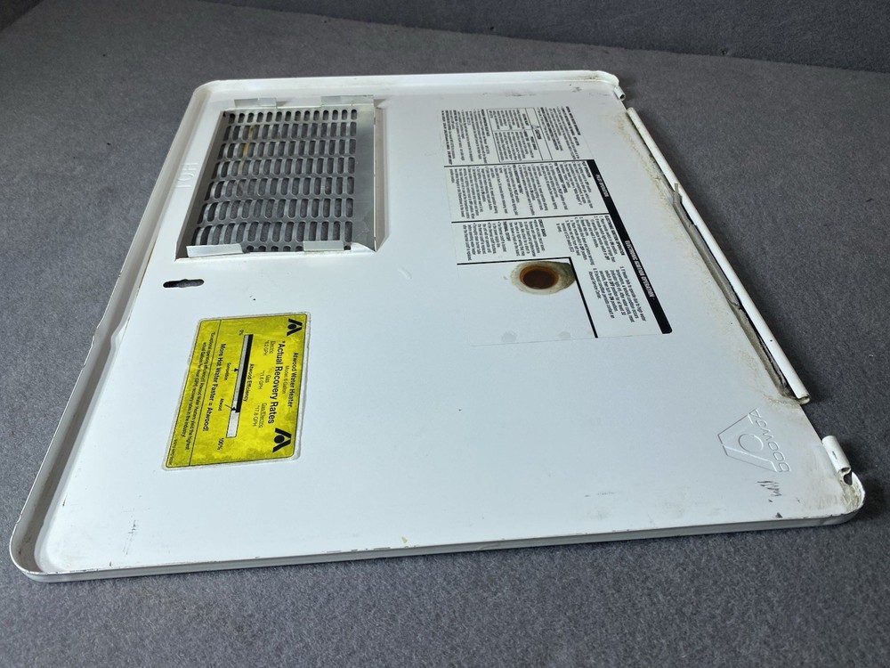 Motorhome Atwood RV WATER HEATER 18"x15" White Door Used