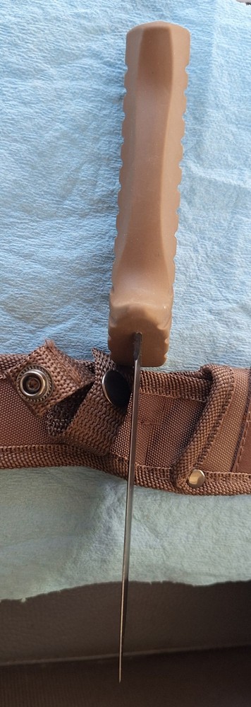 Camilis Titanium Hunting Knife