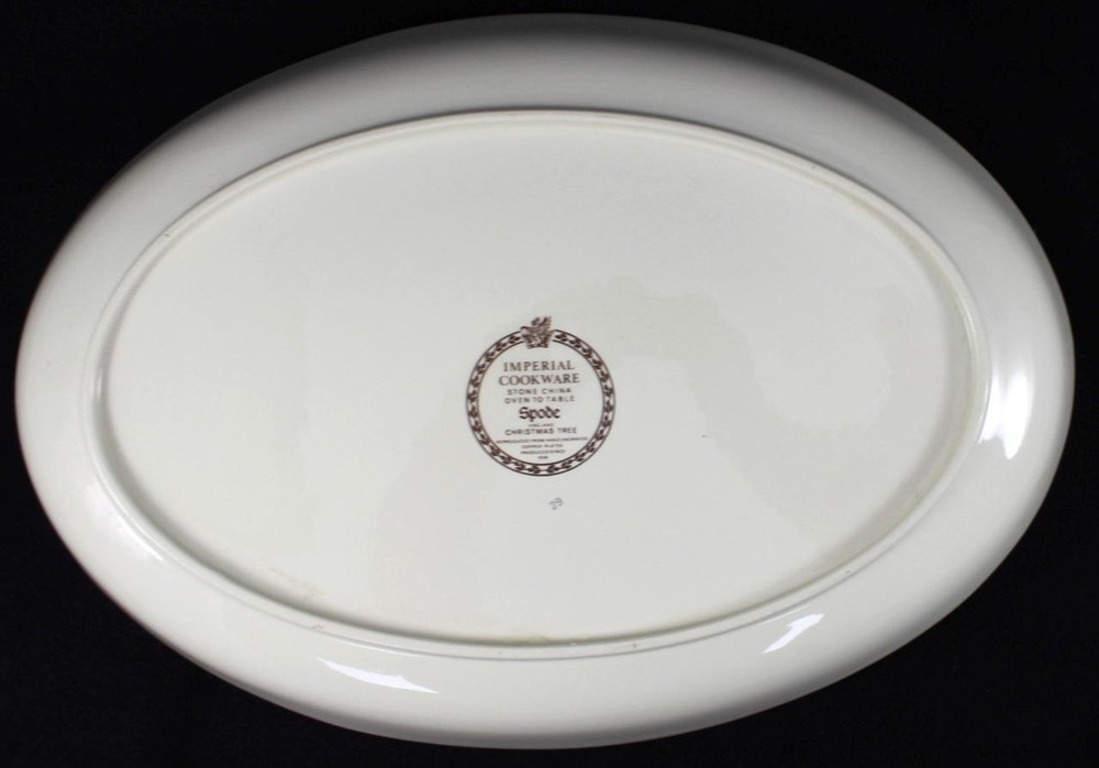 Spode Christmas Tree Green 14 Inch Oval Baker