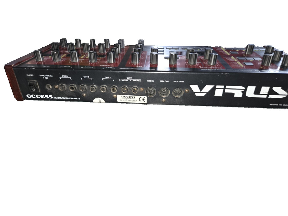 Access Virus B Desktop Digital Synthesizer excellent condition