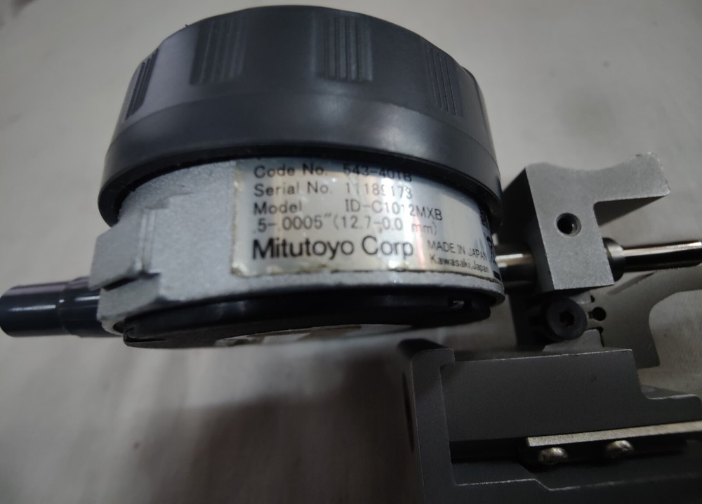 Mitutoyo 543-401B Digimatic Indicator ID-C, With SPC Data Output, Flat