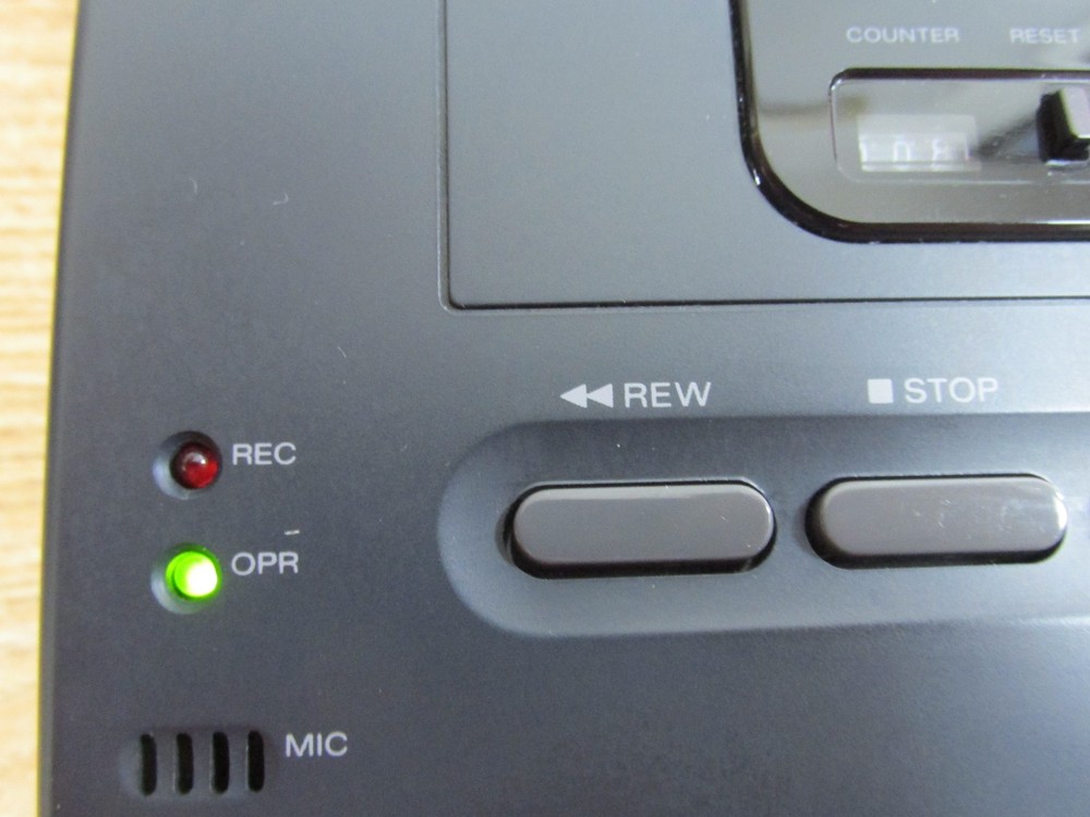 Sony Microcassette Transcriber M-2000 FOR PARTS