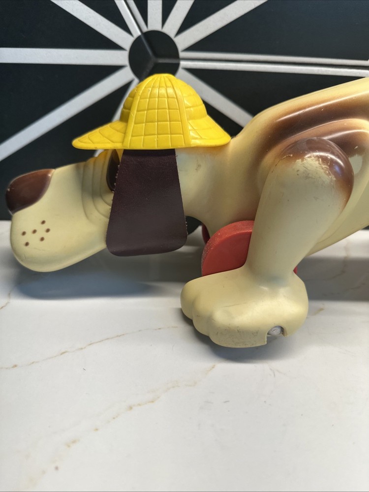 Vintage Hasbro Romper Room Digger the Hound Dog Pull String Toy