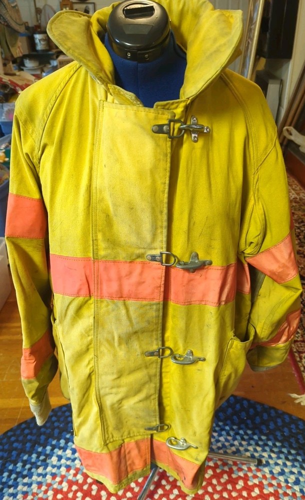 Vintage Retired Firefighter Turnout JACKET FIRE COAT USED *SHELL ONLY* 42x33"