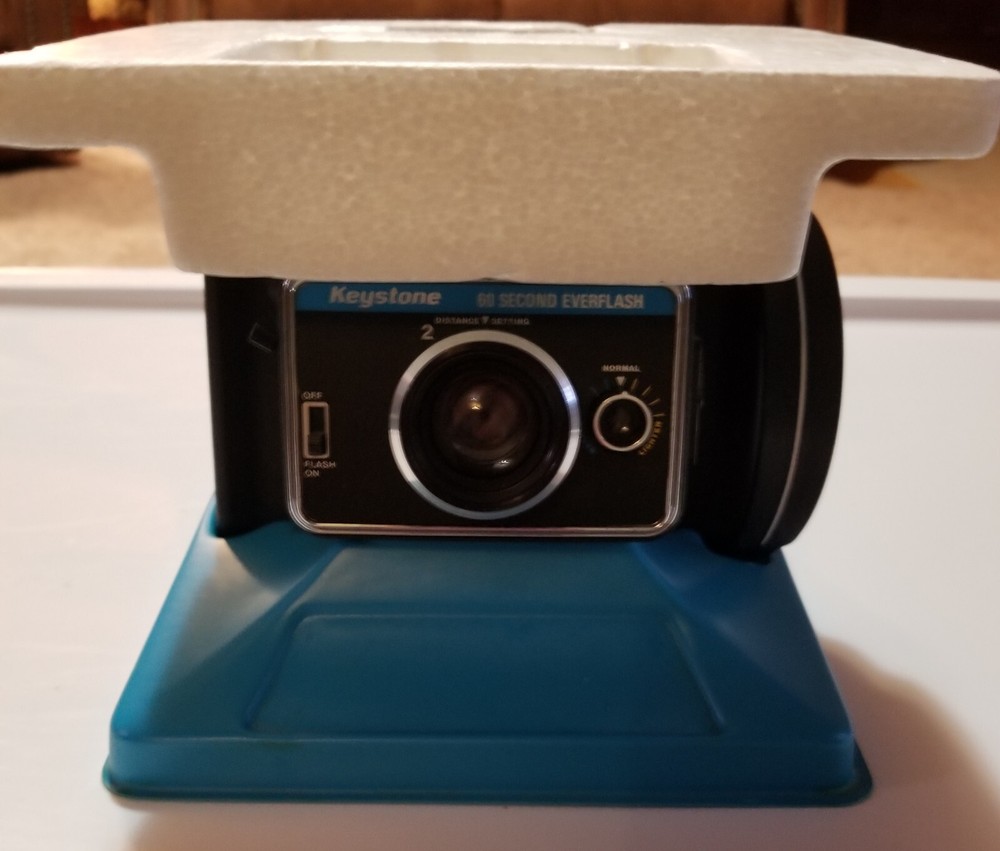 Vintage Keystone 60 Second Everflash Camera w/box - Tested/Works