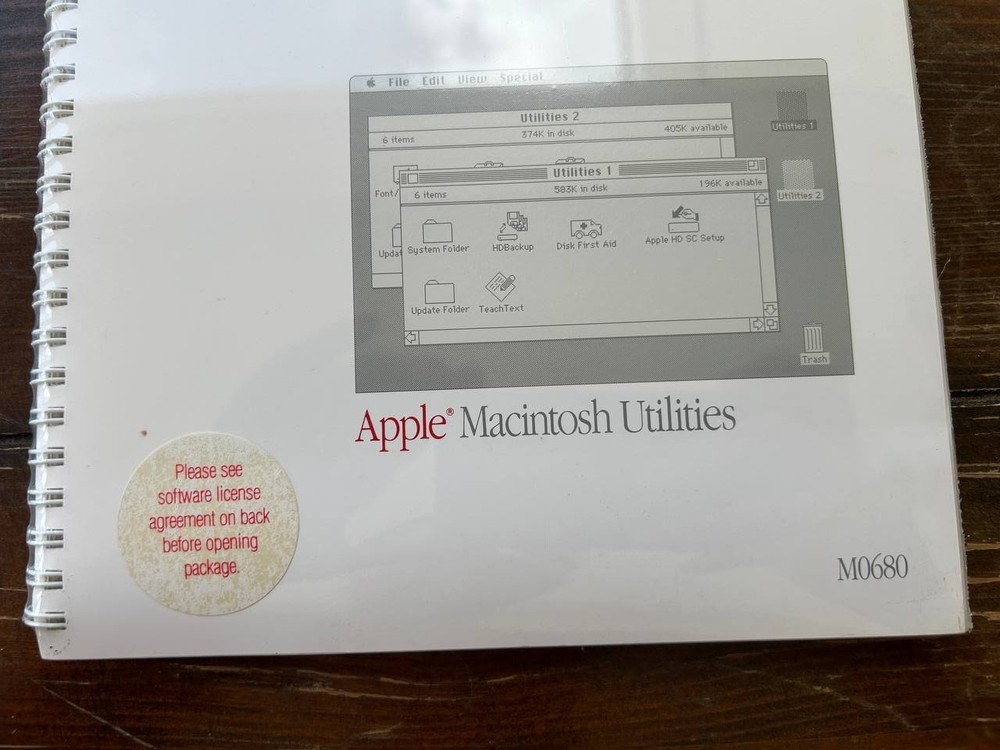 Vintage Apple Macintosh Utilities User's Guide M0680. Sealed