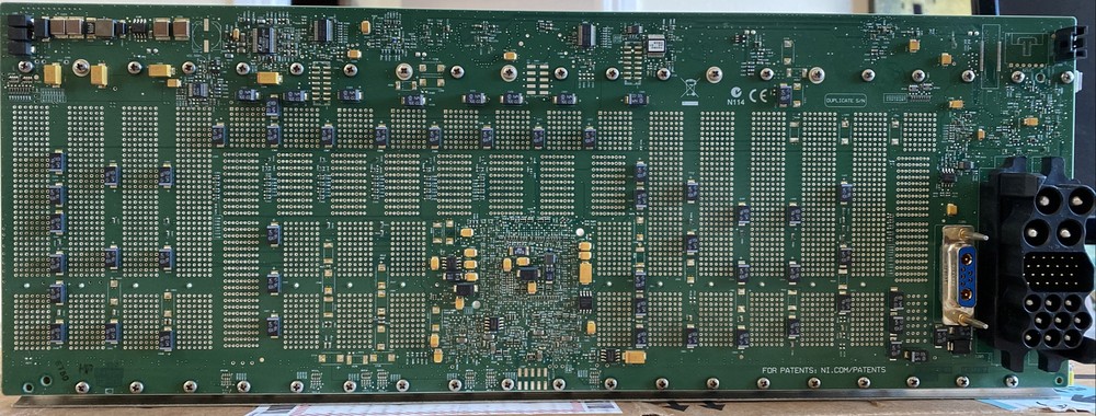 National Instruments PXIe-1065 Backplane