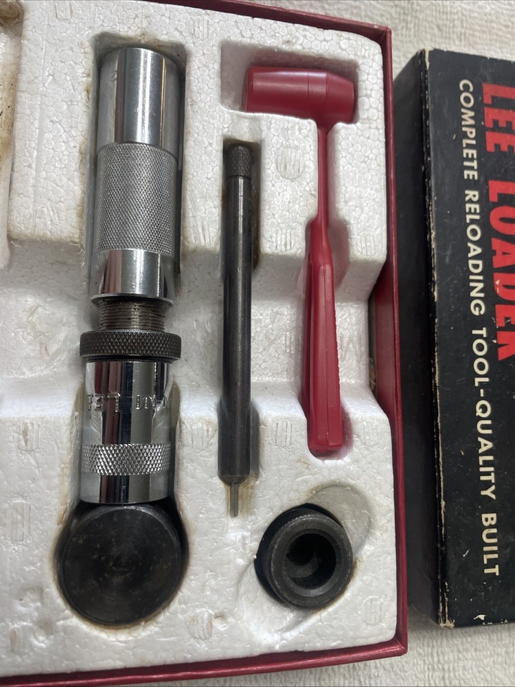 VTG LEE LOADER HAND RELOADING TOL 27 Win Mag Missing A Part