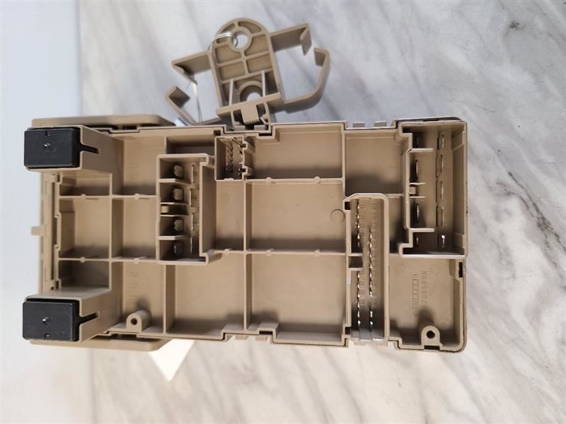 Fuse Box Cabin Fits 2011 Forester 576835