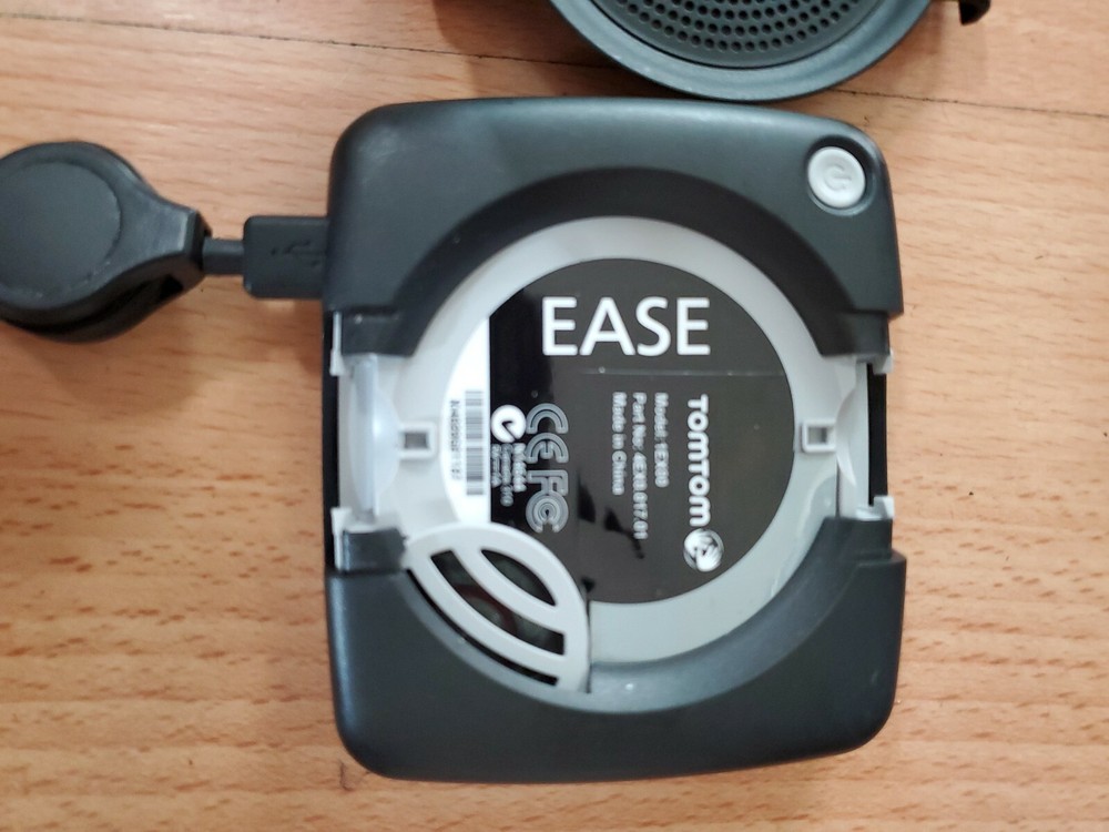 TomTom EASE GPS Model 1EX00