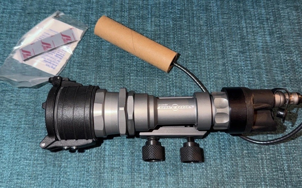 SUREFIRE Tactical Light System With Mount and pressure switch-new