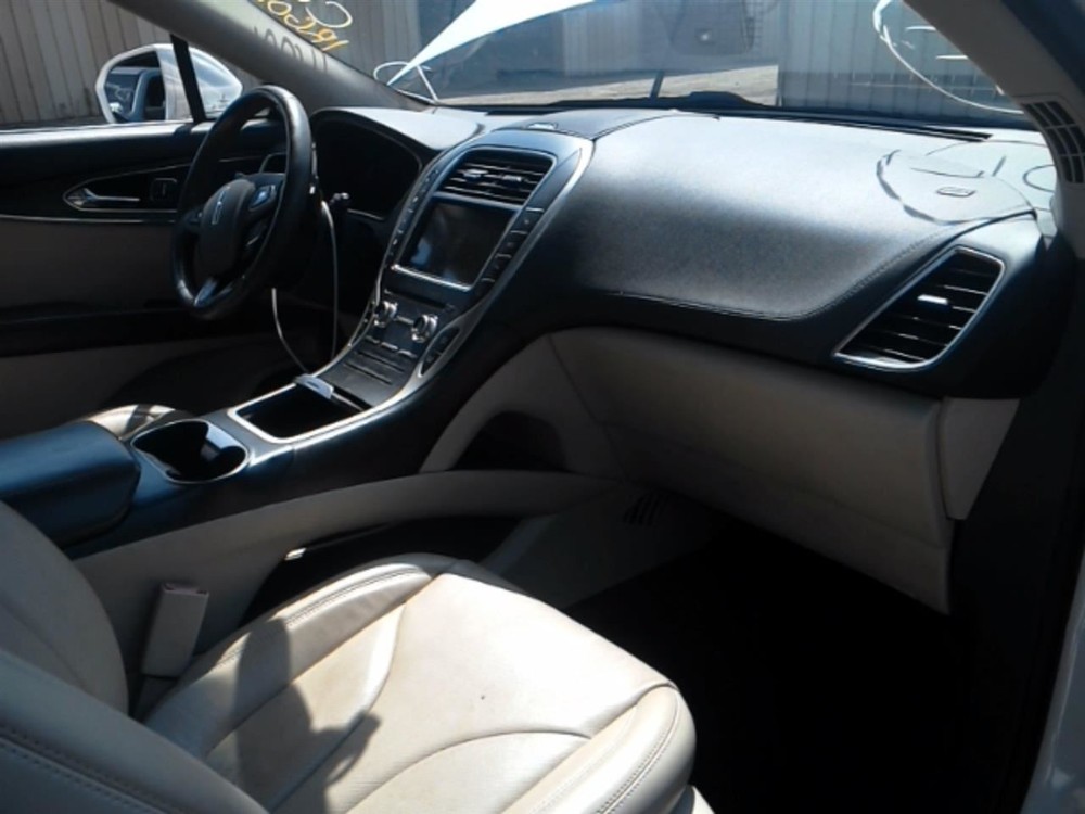 MKX 2017 Keys/Latches/Locks 104870492
