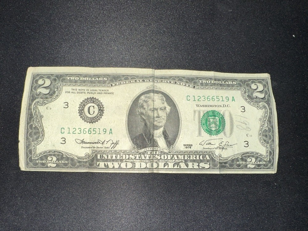 1976 $2 Dollar Bill Misalignment Error. VERY RARE Series C