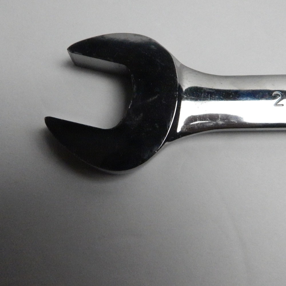 Gearhead 24mm ratcheting combination wrench