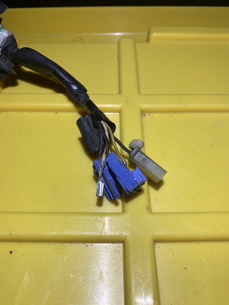 14-16 Honda CBR650F right handlebar control start kill switch *READ DESCRIPTION*