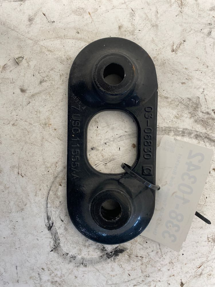 2018 Paccar DX40 Torque Rod Bracket 0306830 (338-10342)