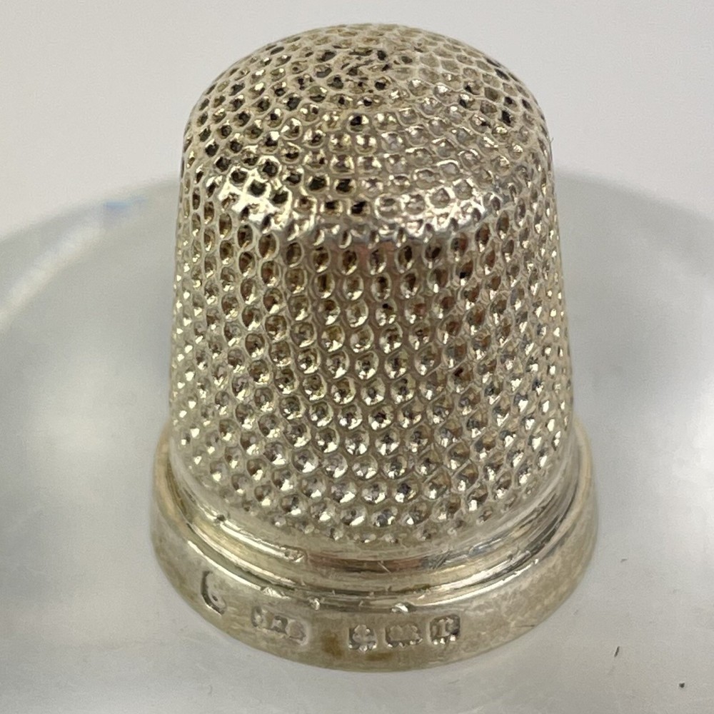 Antique Solid Silver Thimble Size 8 James Swann 1916 2cm 4.1g