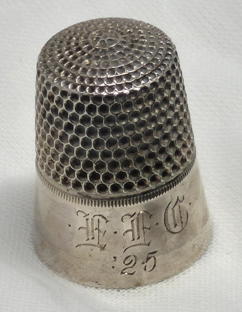 1925 Simons Brothers Sterling Silver Thimble, Initial FFC Engraved, 9