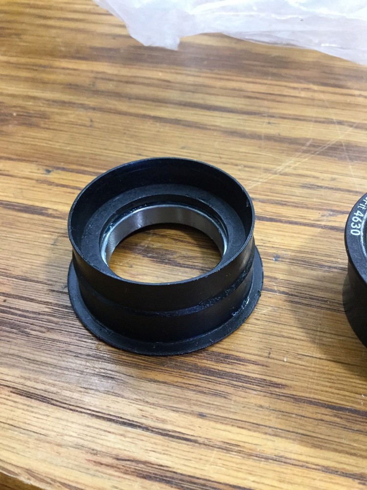 Rotor Press Fit 4630 Cycling Bottom Bracket Missing Shields (6244)