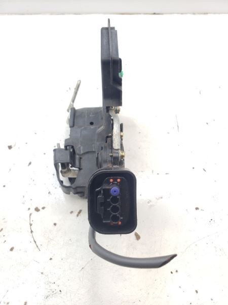 CAMRY 2000 Door Lock Actuator Latch 737698 OEM