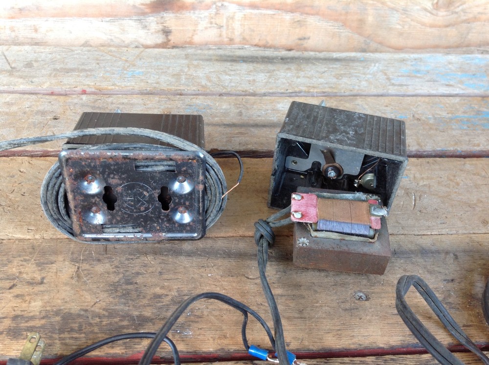 2 Lionel Postwar O Scale Multi-Volt Transformer Type 1015