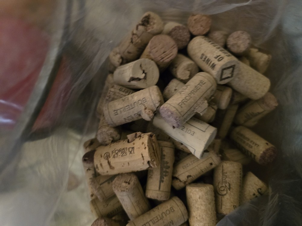 Wine corks used No plastic great for craft projects 2 Pounds