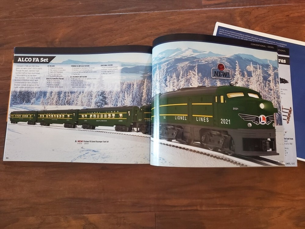 Lionel Train Catalogs 2017 Signature Edition & Ready to Run Catalogs