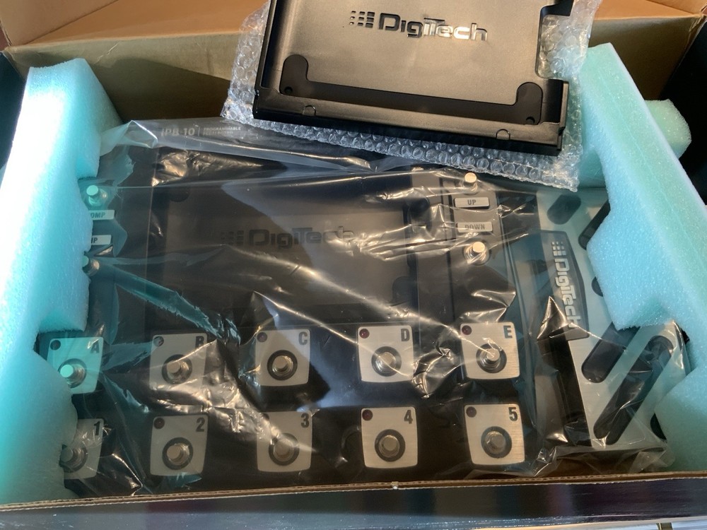 DigiTech iPB-10 PROGRAMMABLE PEDALBOARD For Guitars 20-0347-A