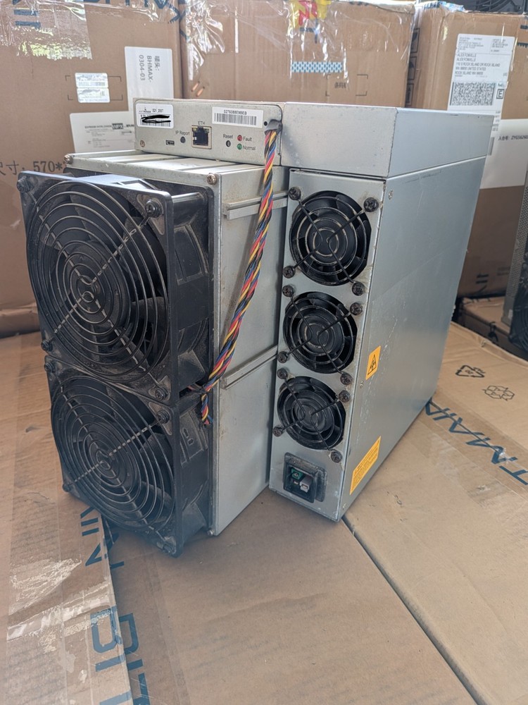 Bitmain Antminer S21 200TH/s  Bitcoin Miner — High Efficiency
